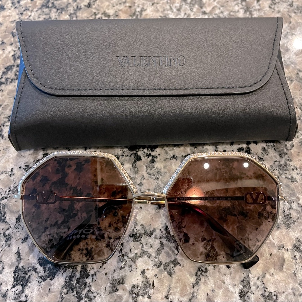 Valentino 2044 Sunglasses